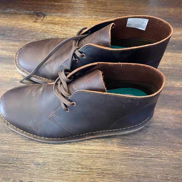 Like New Clarks Bushacre 3 Beeswax Leather 9 1/2 EE - Wide